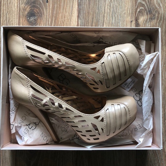 BCBG heels - Picture 3 of 3